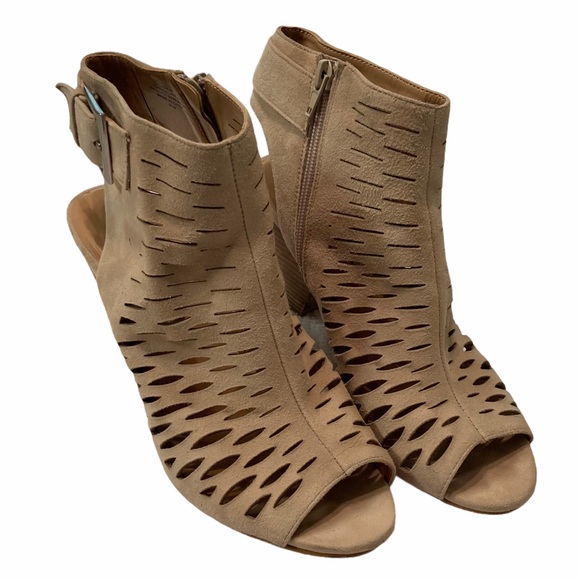 audrey brooke wedges